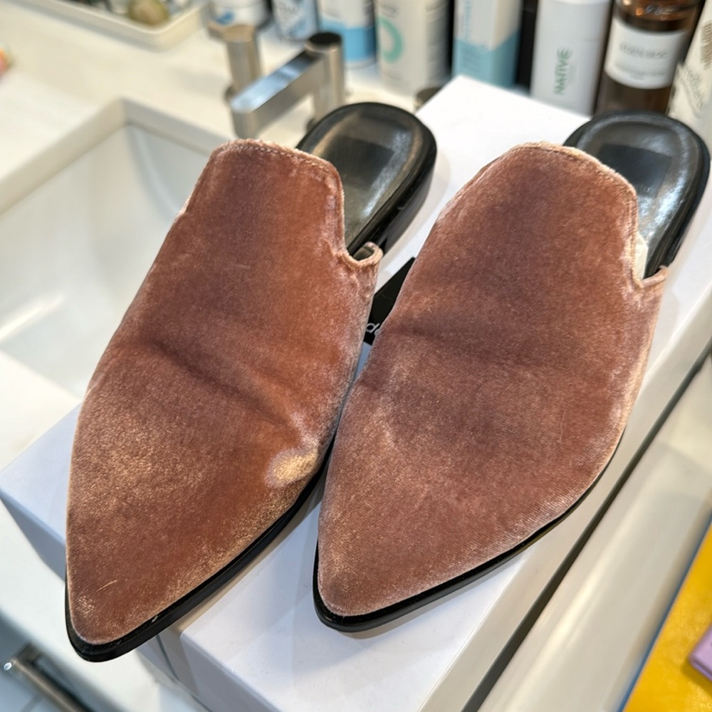 Dolce vita rose velvet Mules